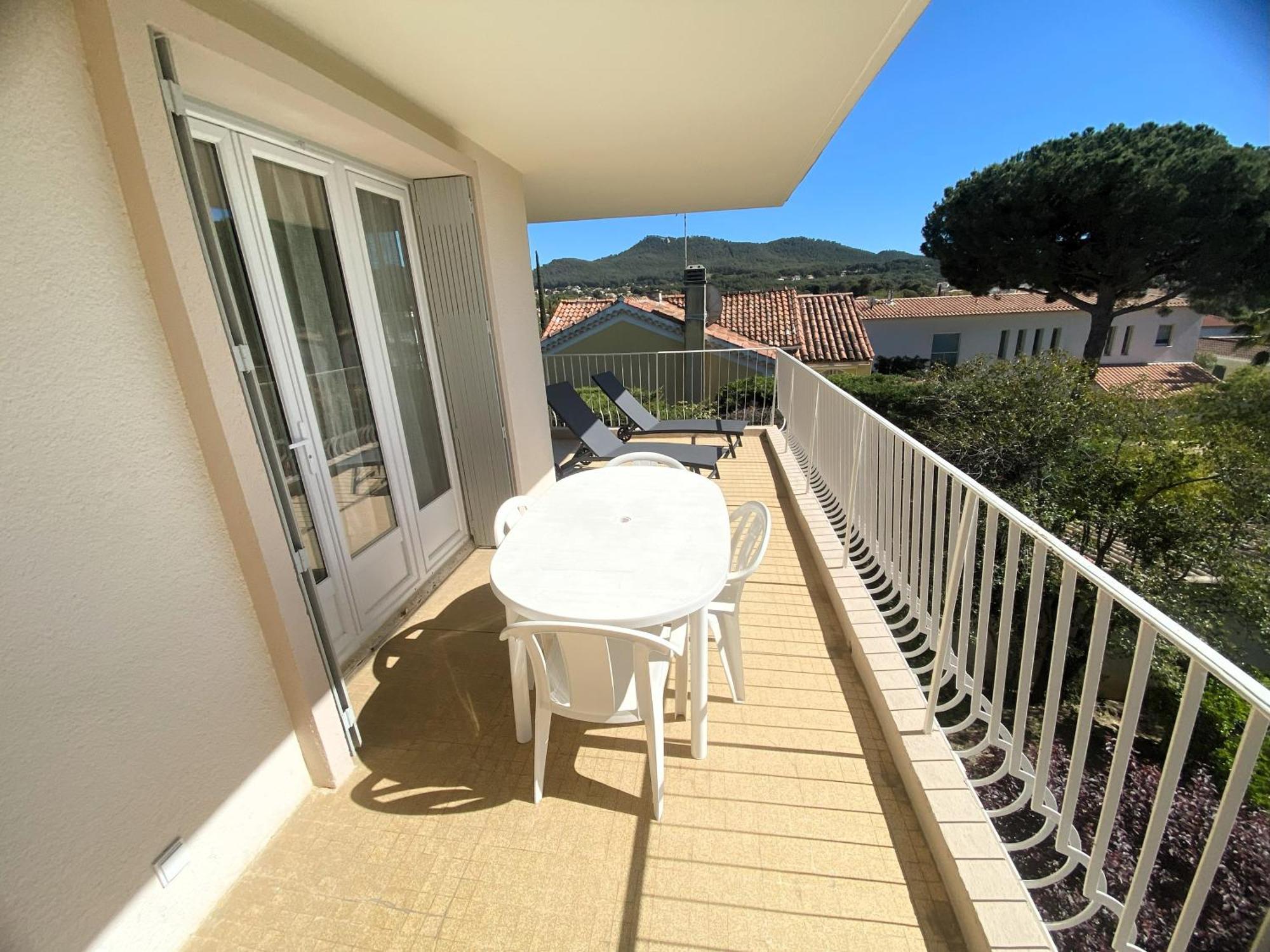 T5 Renove A 4 Min De La Plage Saint-Cyr-sur-Mer Exterior photo